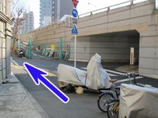抜弁天交差点のファミリーマート